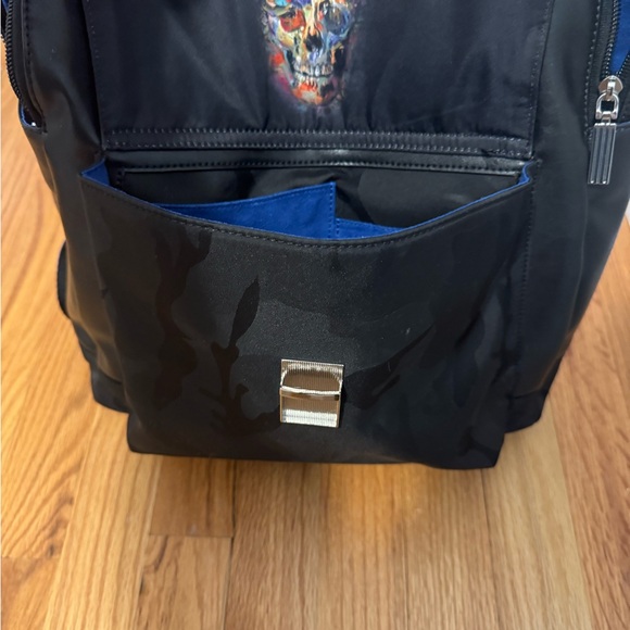 ROBERT GRAHAM BLACK WITH BLUE LINING FAUX LEATHER BACKPACK - Picture 6 of 8